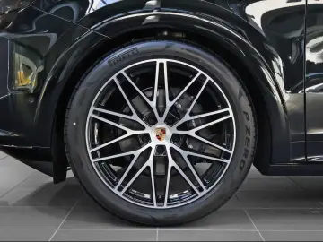 Porsche Cayenne Coupé Black Edition;18-Wege