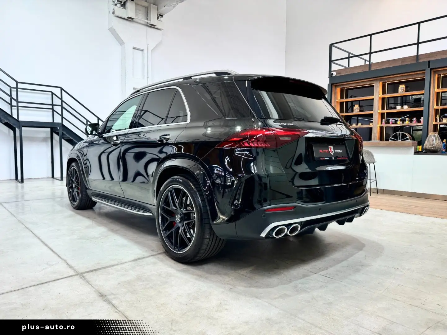 MERCEDES-BENZ GLE 53 AMG HUD AIR PANO AHK MASSAGE BURMESTER