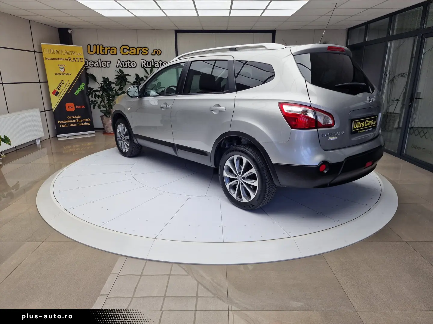 Nissan Qashqai 2 1.6 dCi Tekna 4×4  130cp  Euro 5  7 locuri