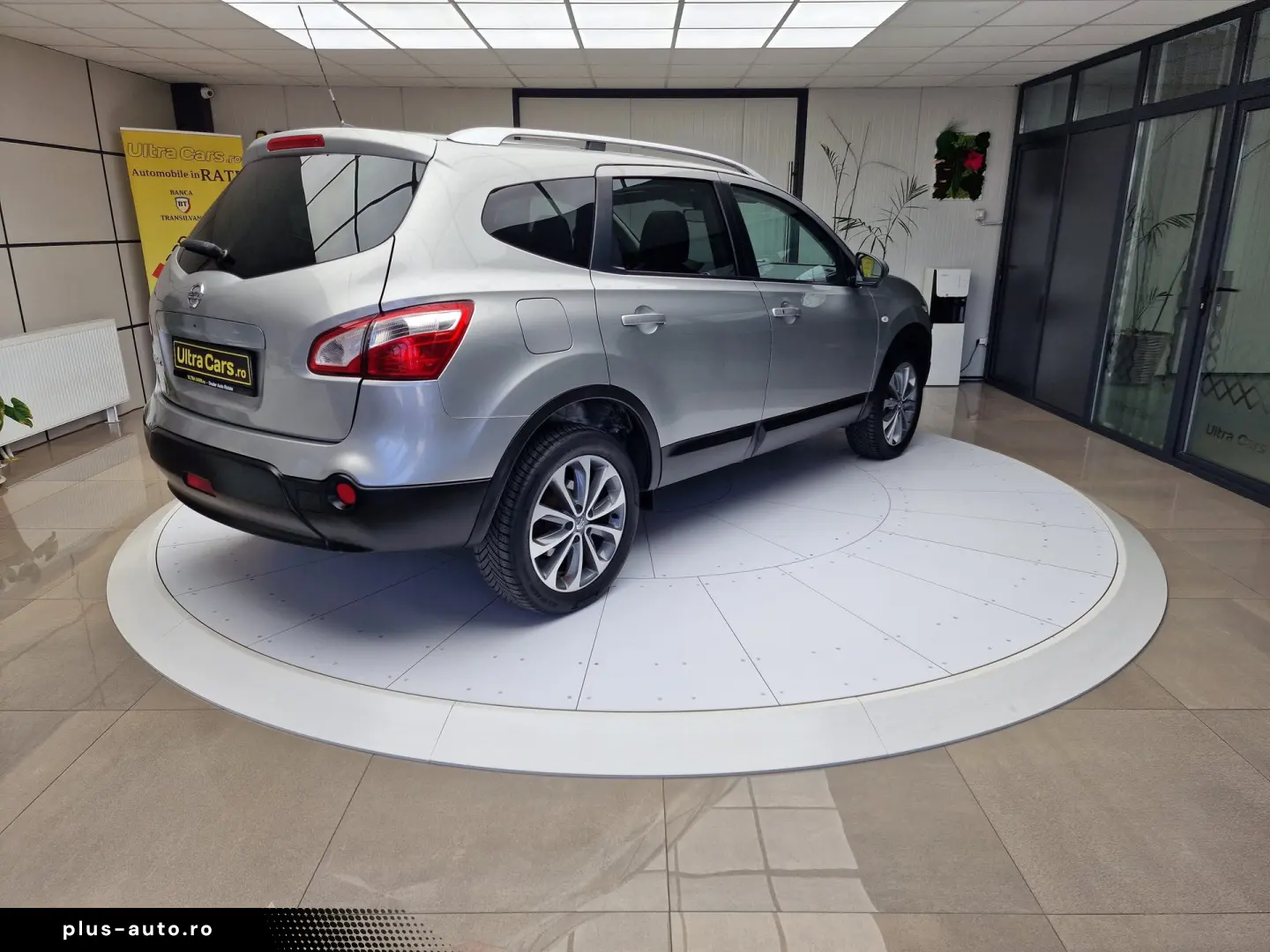 Nissan Qashqai 2 1.6 dCi Tekna 4×4  130cp  Euro 5  7 locuri