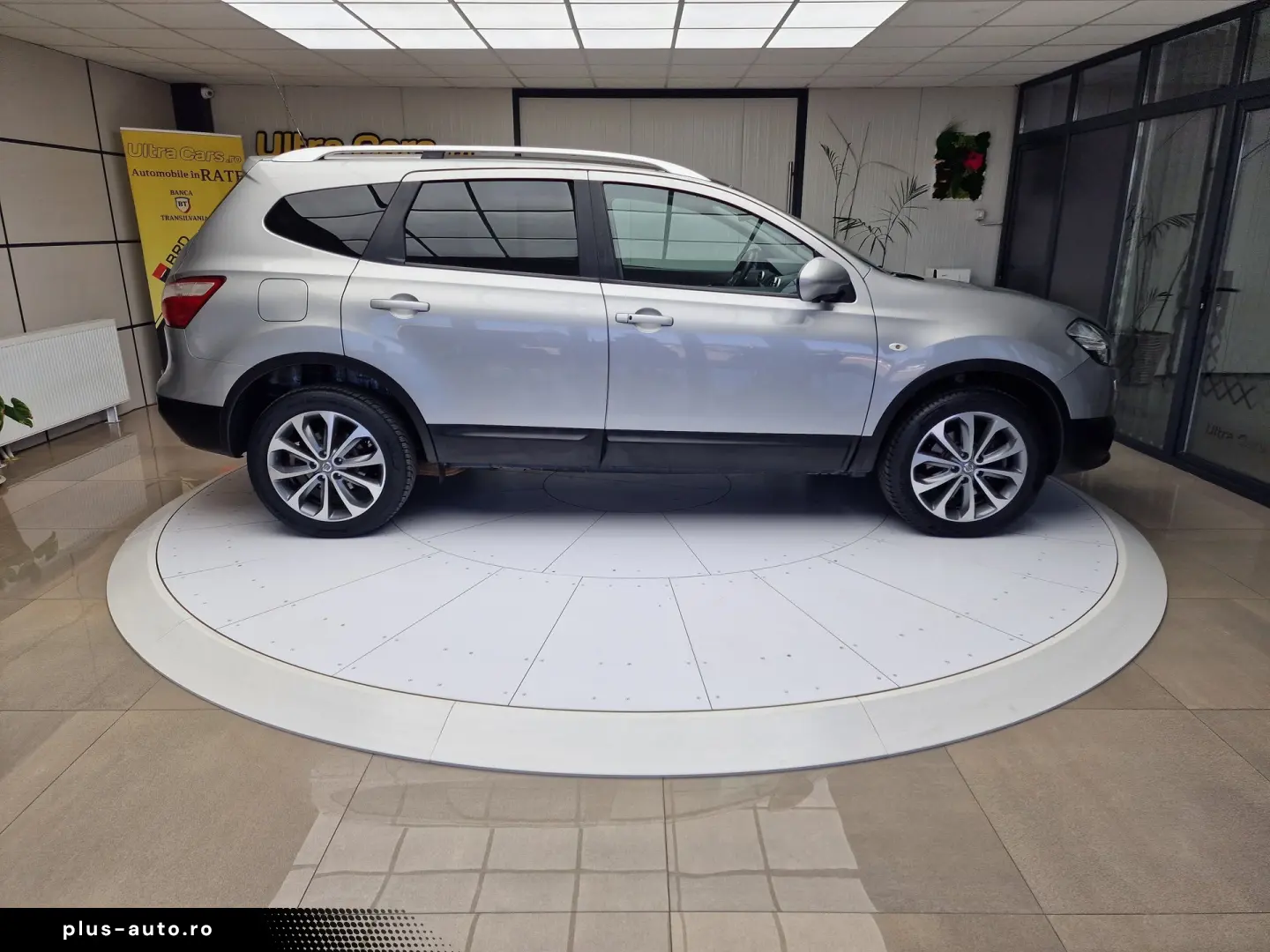 Nissan Qashqai 2 1.6 dCi Tekna 4×4  130cp  Euro 5  7 locuri