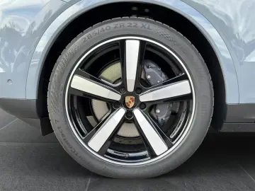 Porsche Cayenne E-Hybrid Coupe   Sportabgas