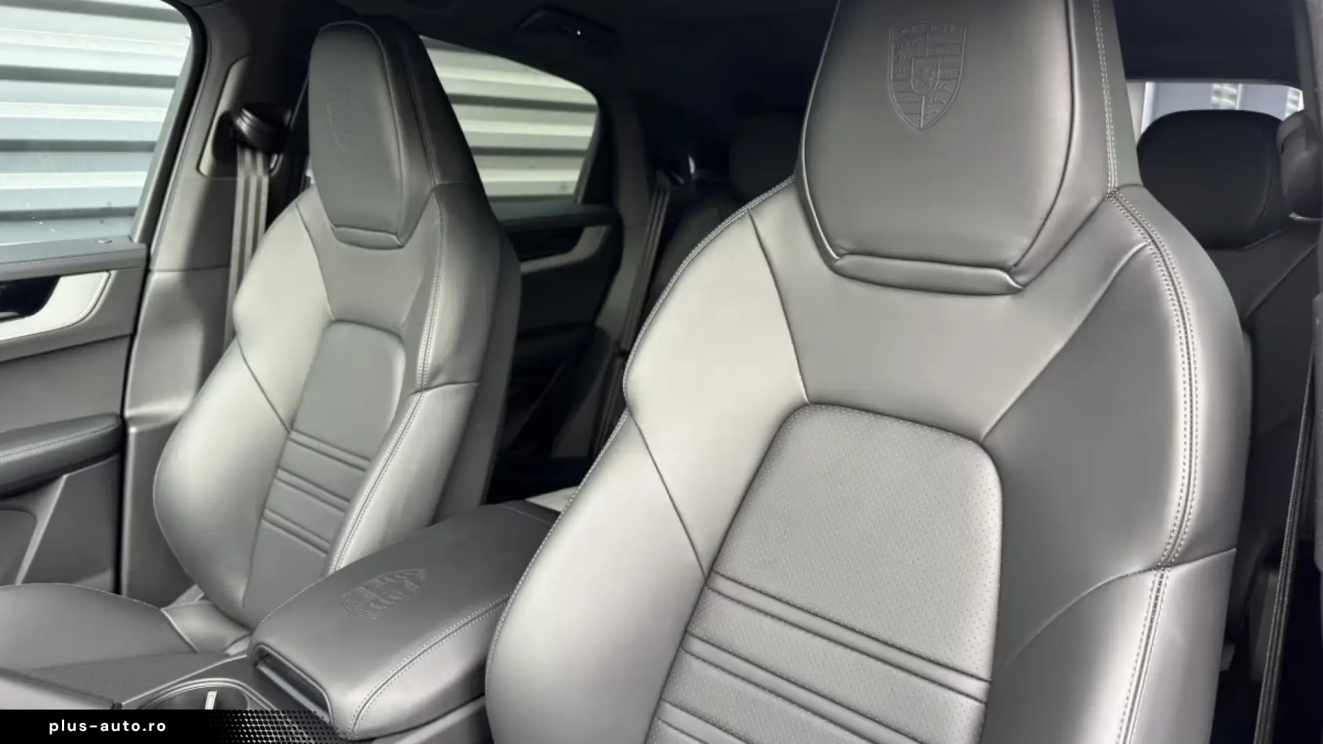 Porsche Cayenne E-Hybrid Coupe   Sportabgas