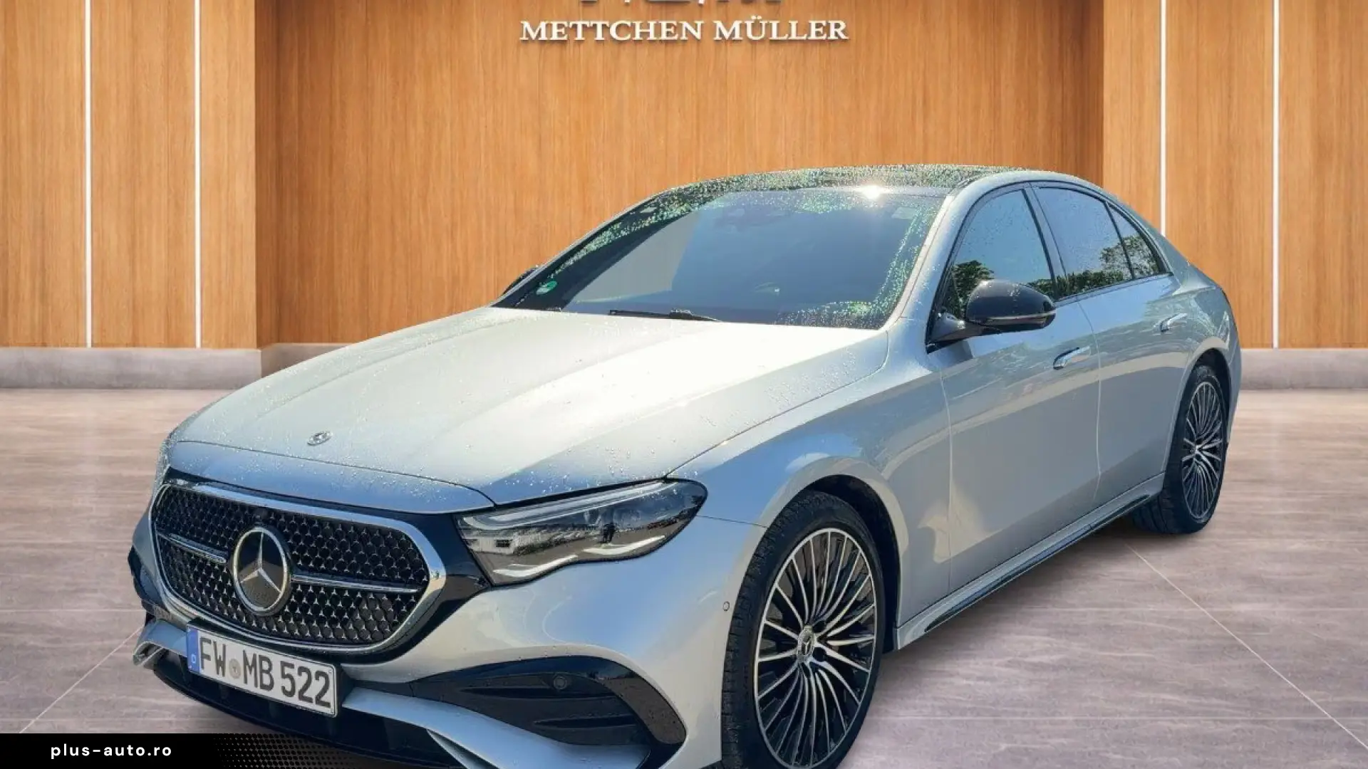 Mercedes-Benz E 220 d AMG PANO KEYGO DISTR BURM MEMO