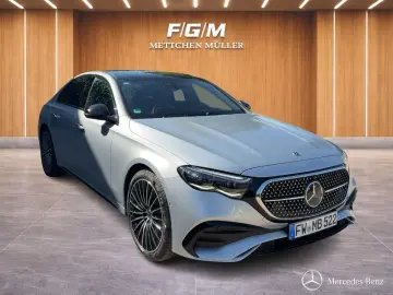 Mercedes-Benz E 220 d AMG PANO KEYGO DISTR BURM MEMO