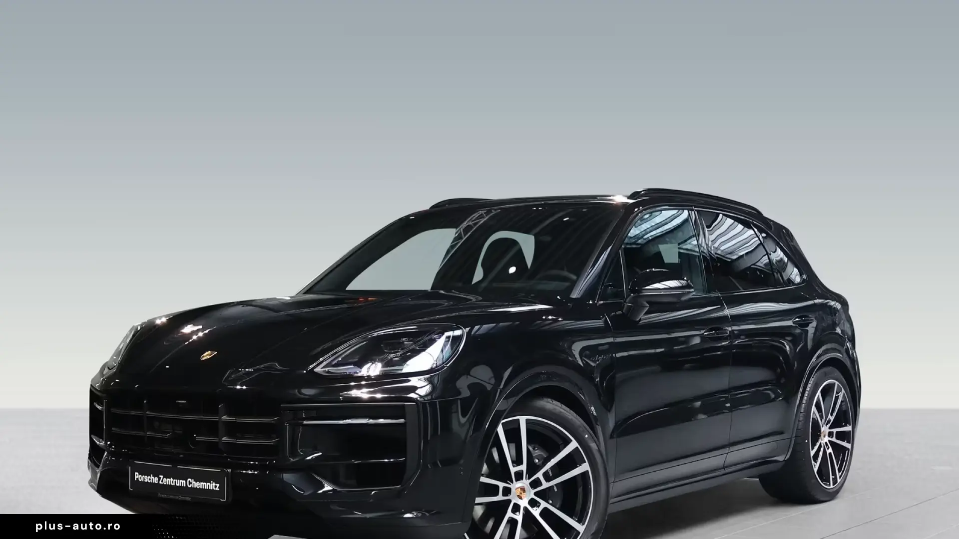 Porsche Cayenne E-Hybrid Black Edition;Sportabgas