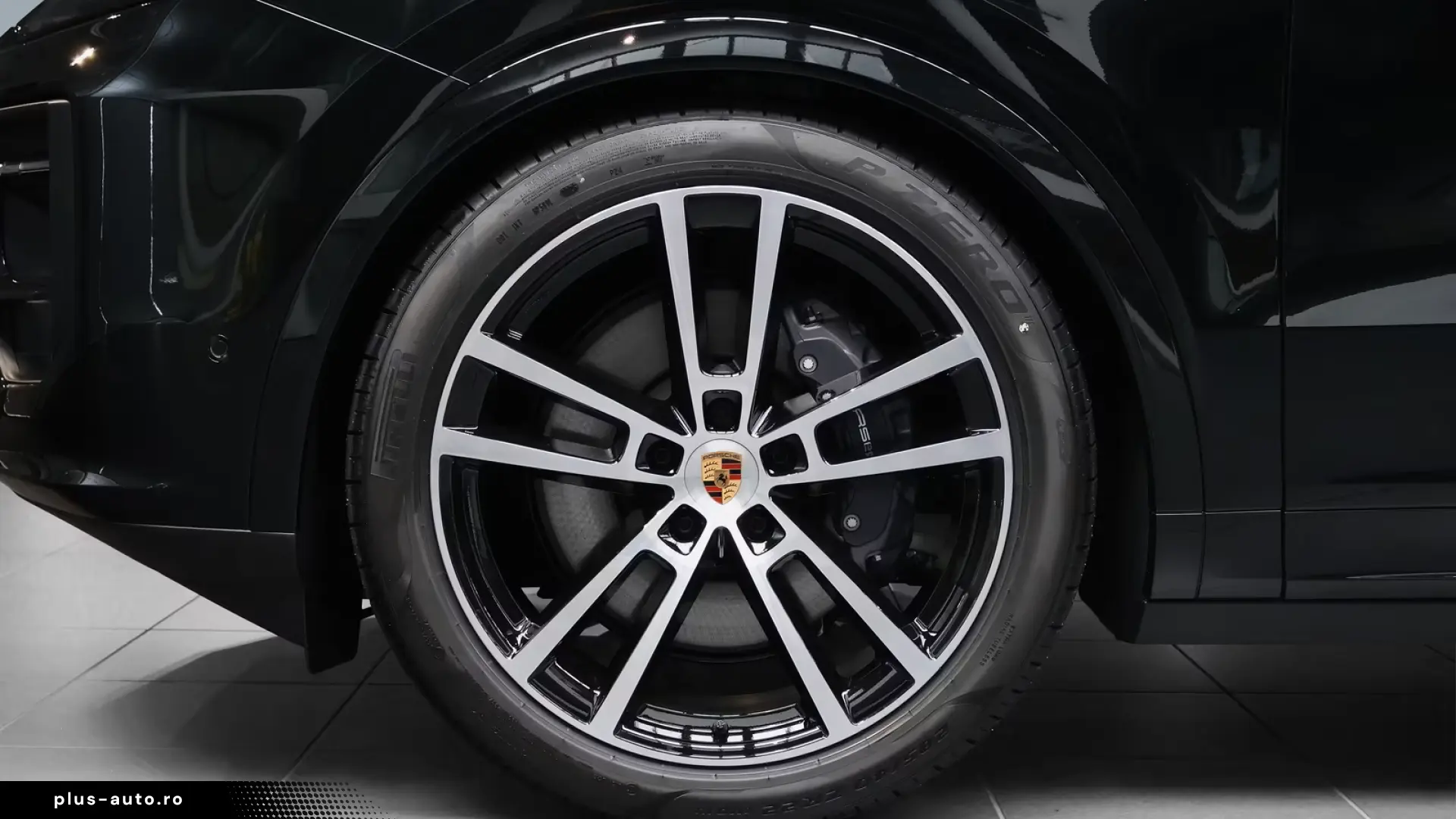 Porsche Cayenne E-Hybrid Black Edition;Sportabgas