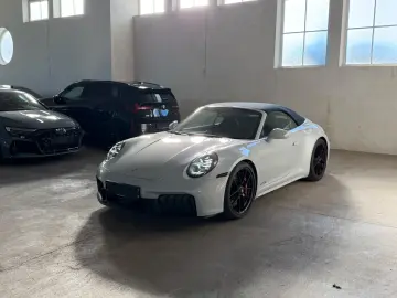 PORSCHE 911 CARRERA 4GTS