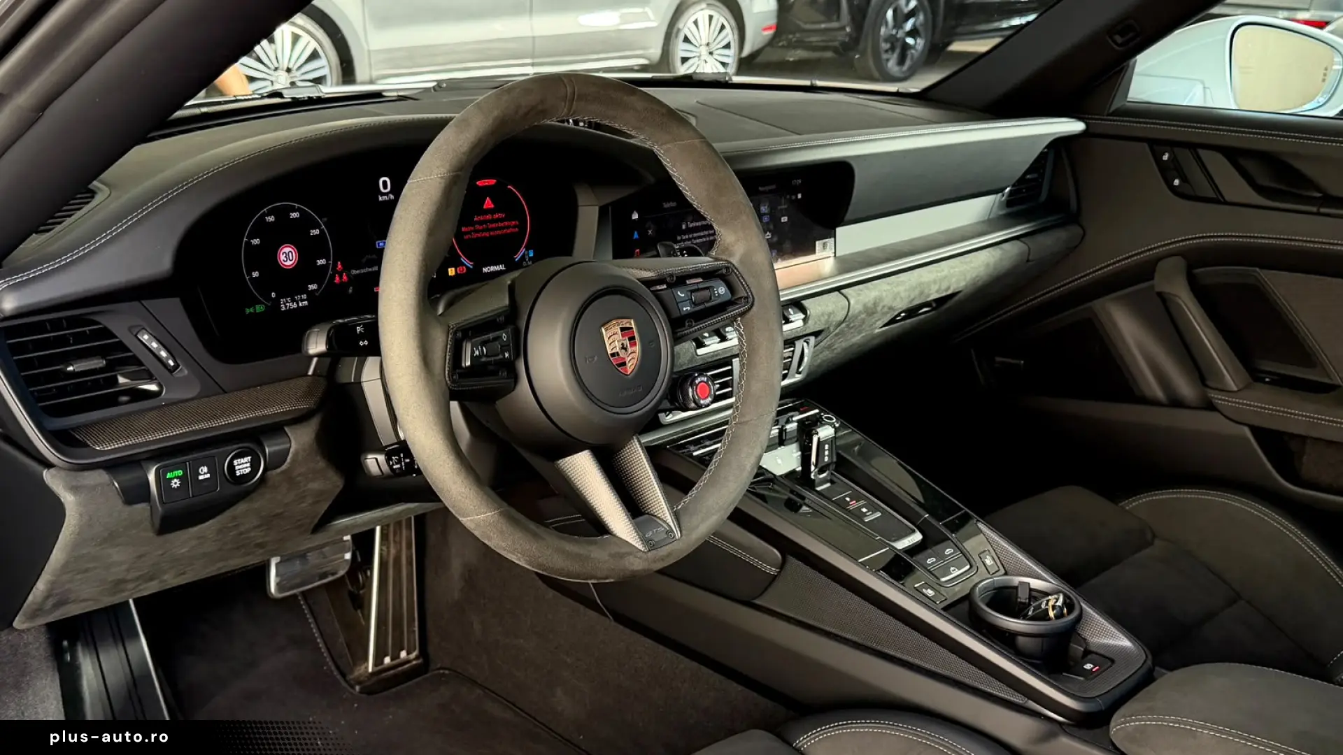 PORSCHE 911 CARRERA 4GTS