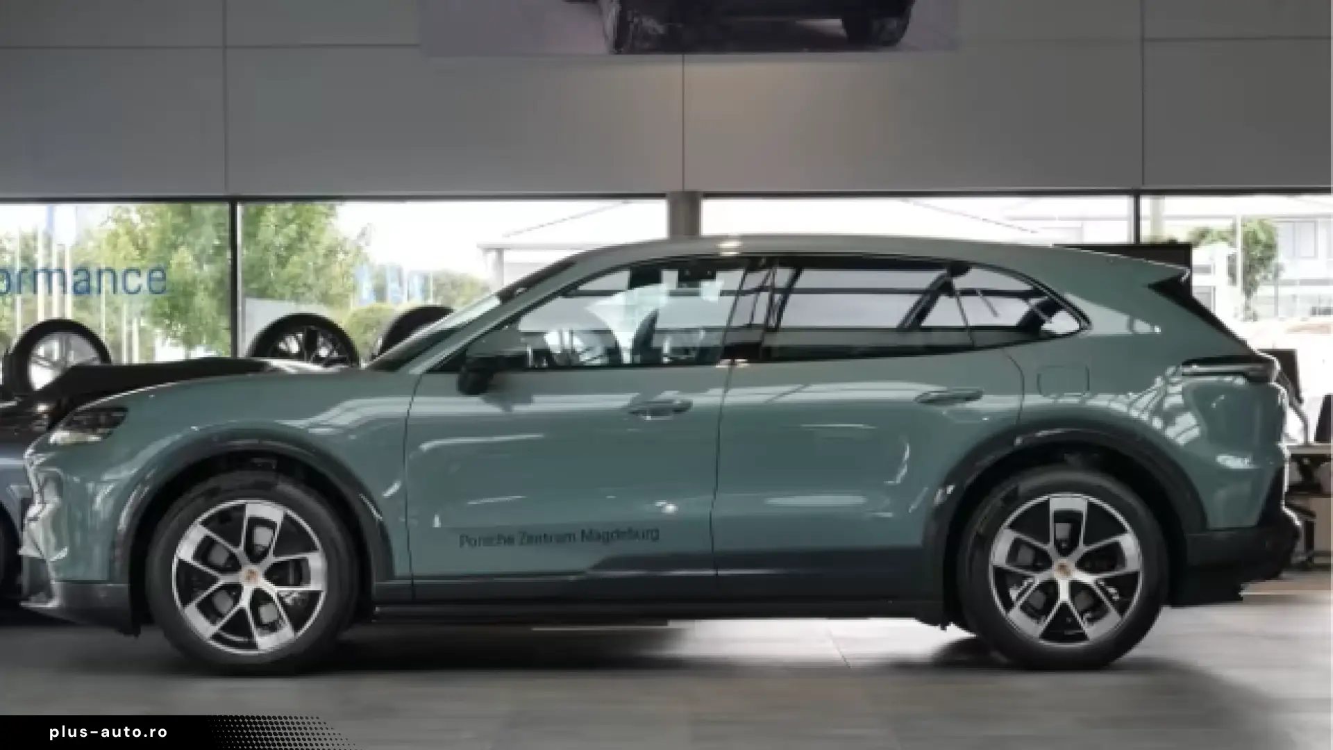 Porsche Cayenne Electric PANORAMA PRIVACY BOSE