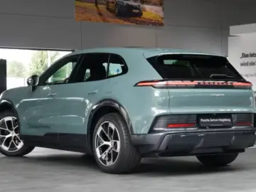 Porsche Cayenne Electric PANORAMA PRIVACY BOSE