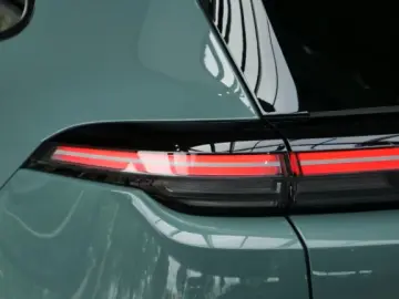 Porsche Cayenne Electric PANORAMA PRIVACY BOSE