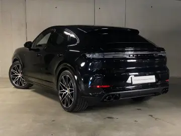 Porsche Cayenne Coupe Black Edition   InnoDrive   AHK