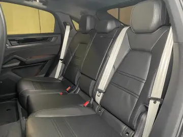 Porsche Cayenne Coupe Black Edition   InnoDrive   AHK