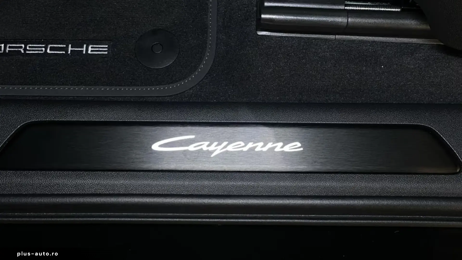 Porsche Cayenne Coupe Black Edition   InnoDrive   AHK