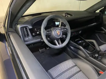 Porsche Cayenne GTS Coupe   Leichtbau Sport-Paket