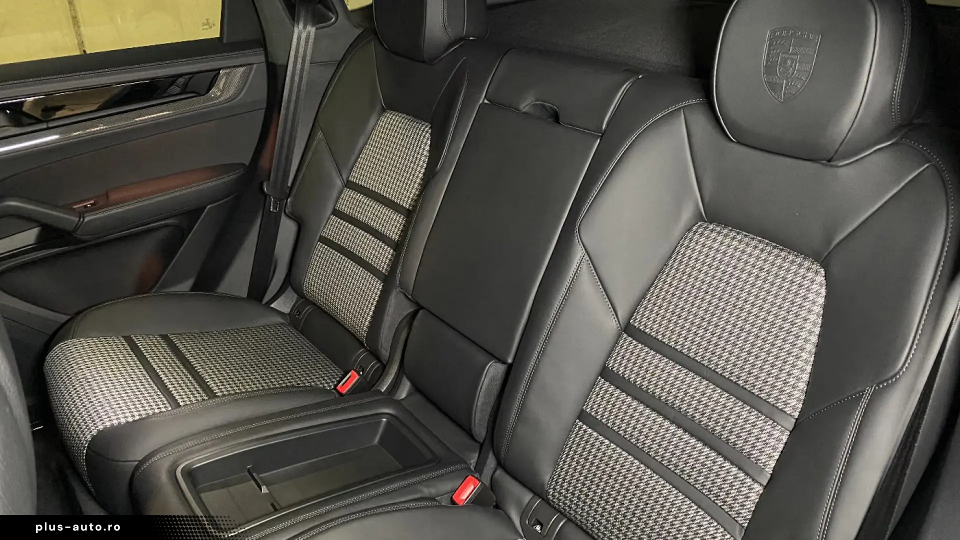 Porsche Cayenne GTS Coupe   Leichtbau Sport-Paket