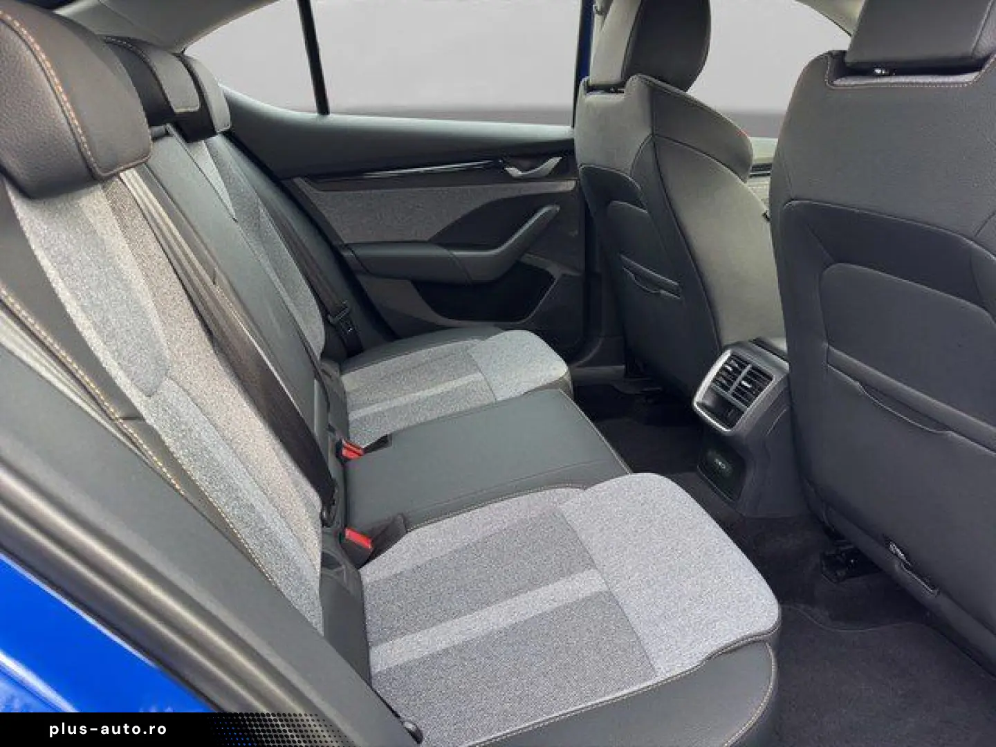 SKODA Octavia Lim. 2.0 TDI Selection  AHK NAVI STHZG