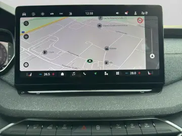SKODA Octavia Lim. 2.0 TDI Selection  AHK NAVI STHZG