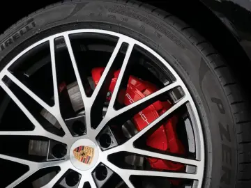 Porsche Cayenne S Coupe InnoDrive Sportabgas