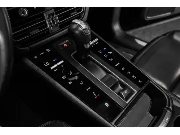 PORSCHE Macan III S