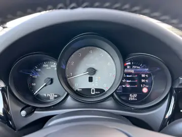 PORSCHE Macan S DE-FZG LUFT 75L AHK 21  RS APPROVED MWST