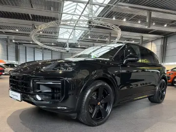 Porsche Cayenne E-Hybrid Black Edition HA-Lenkung