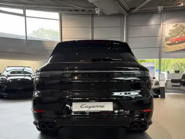 Porsche Cayenne E-Hybrid Black Edition HA-Lenkung