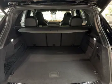 Porsche Cayenne E-Hybrid Black Edition HA-Lenkung
