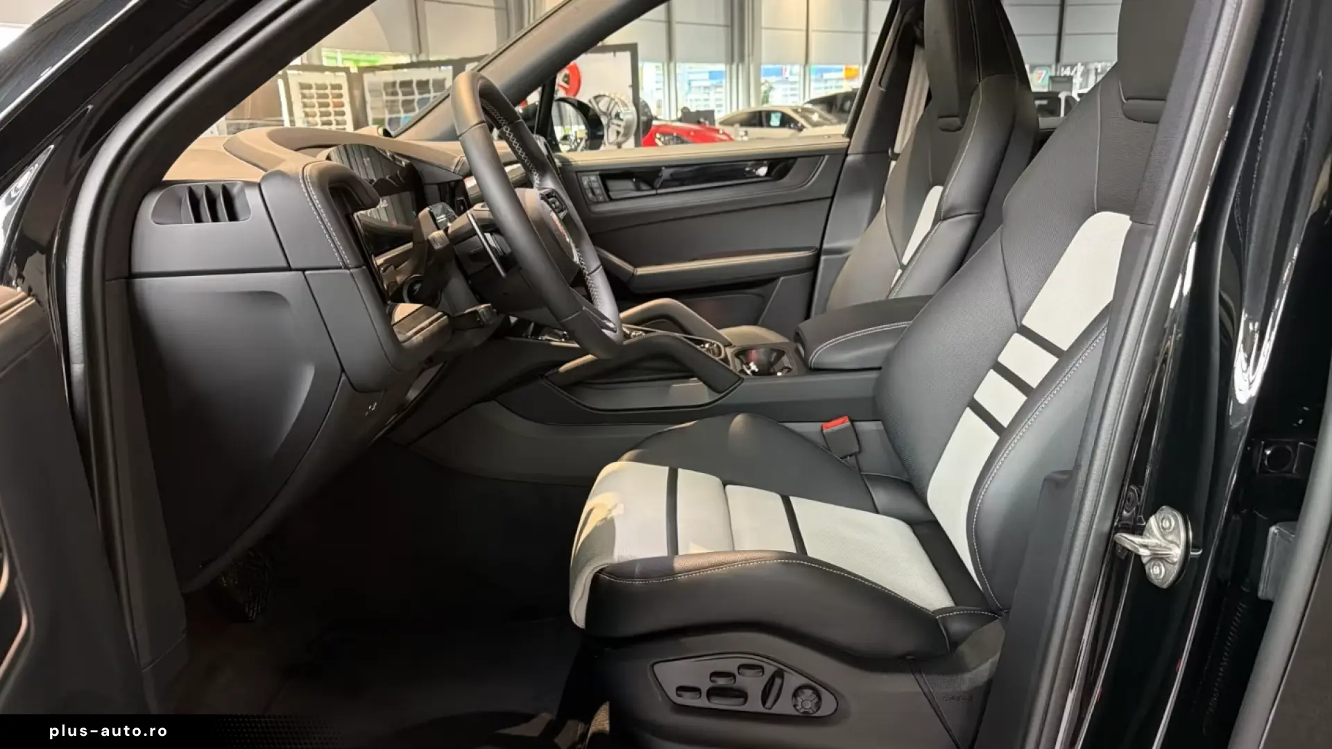 Porsche Cayenne E-Hybrid Black Edition HA-Lenkung