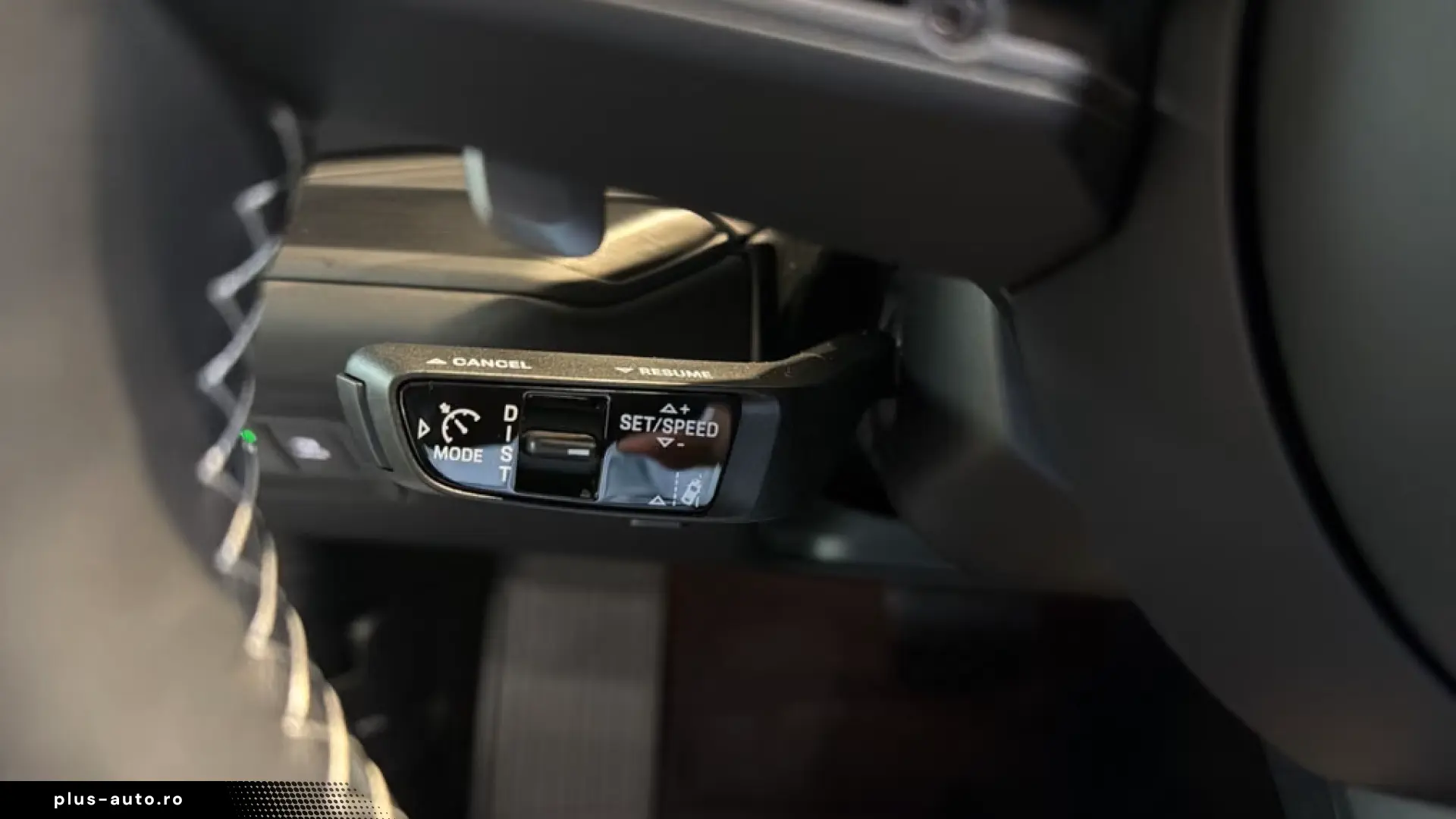 Porsche Cayenne E-Hybrid Black Edition HA-Lenkung
