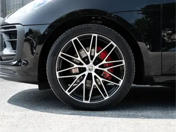 PORSCHE Macan S