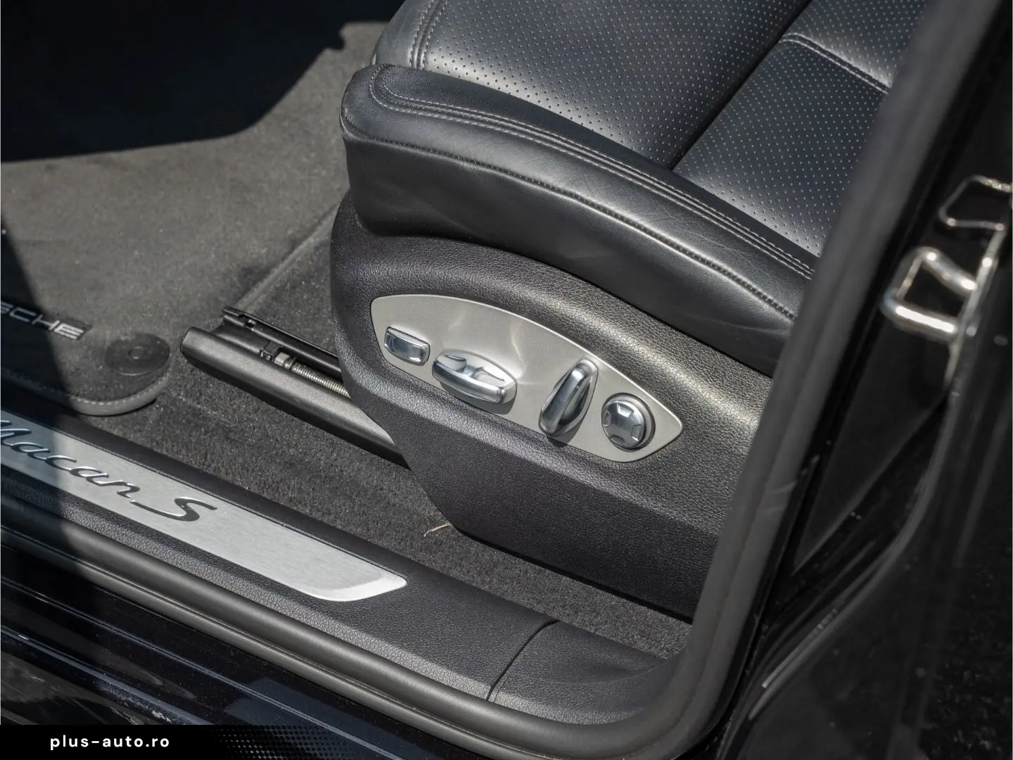 PORSCHE Macan S