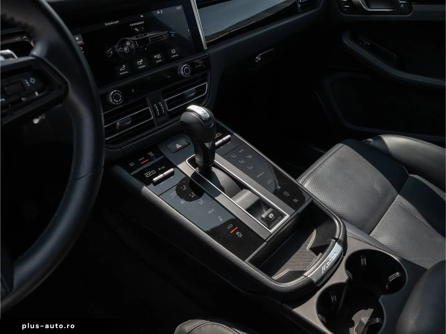 PORSCHE Macan S