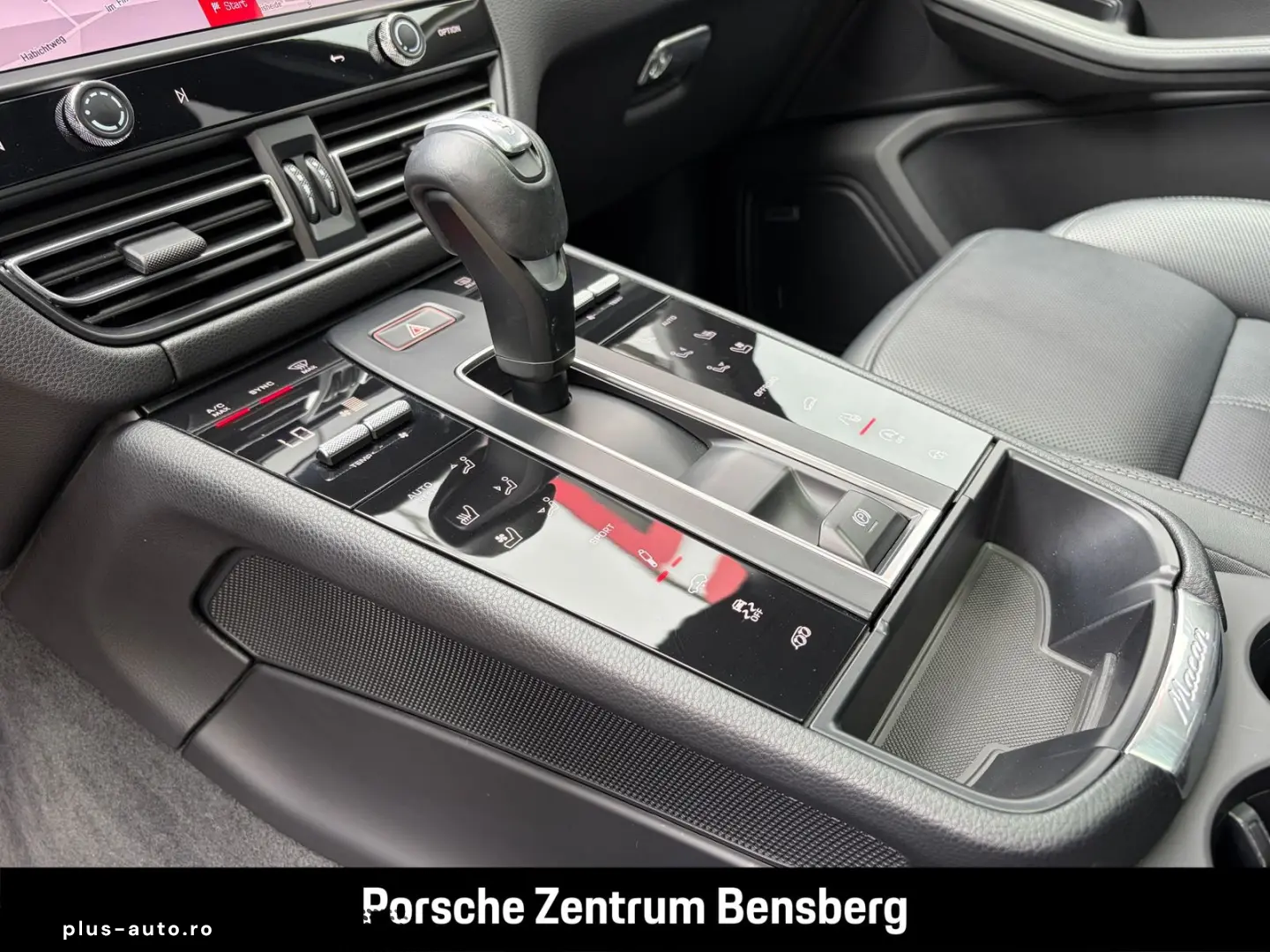 PORSCHE Macan S