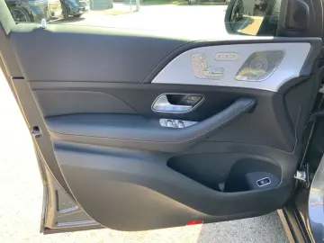 MERCEDES-BENZ GLE 580 4M