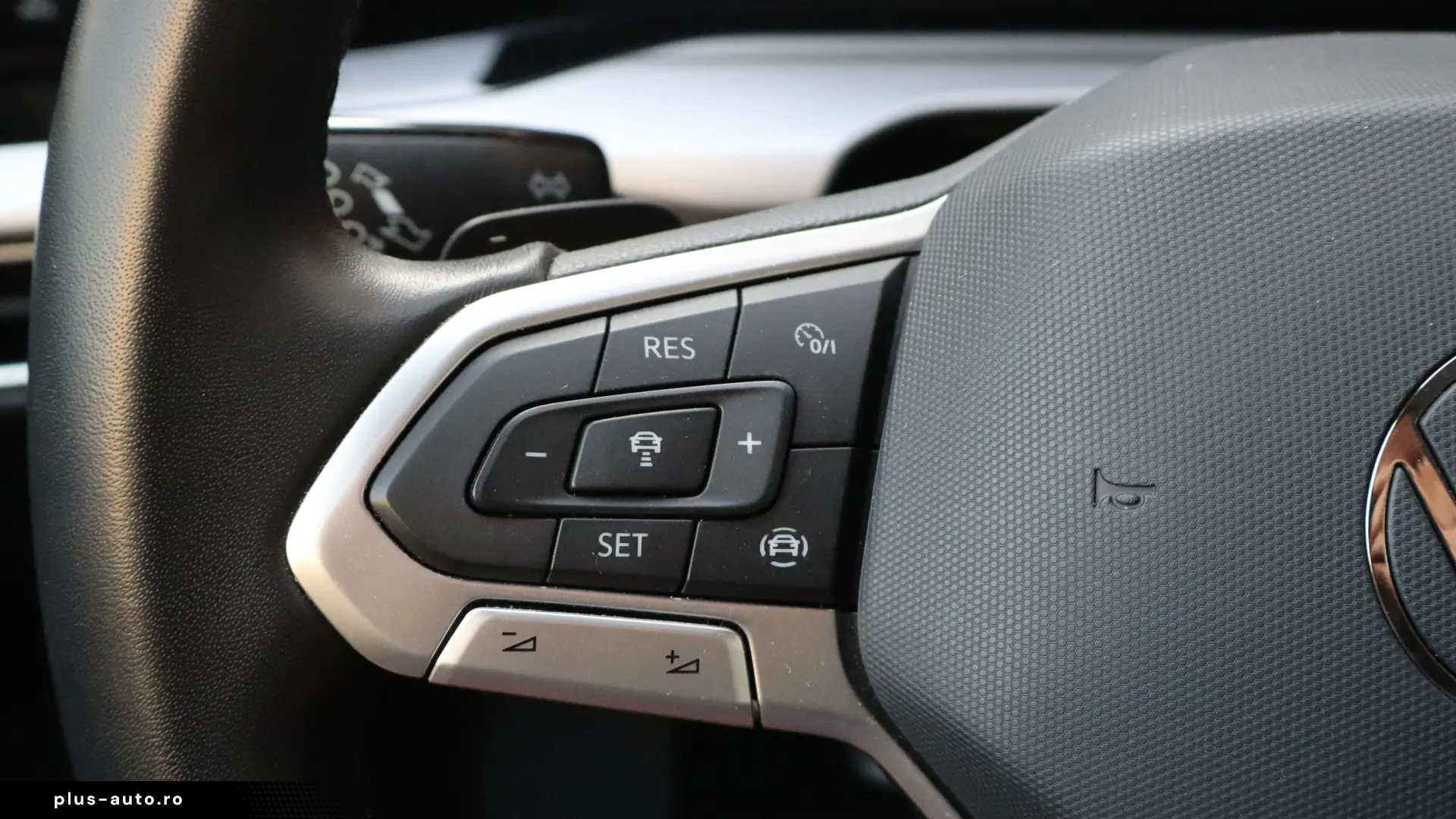 Volkswagen 1.0 eTSI DSG MHEV Life