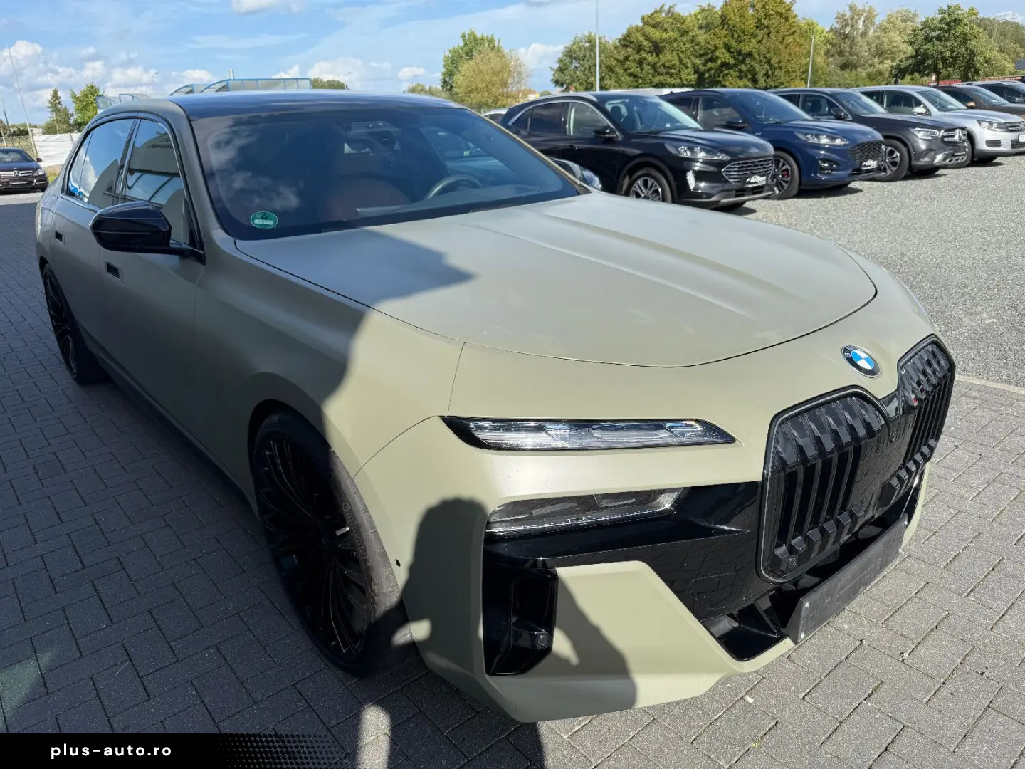 BMW 740d xDrive M Sport Crafted Clarity Sky Lounge