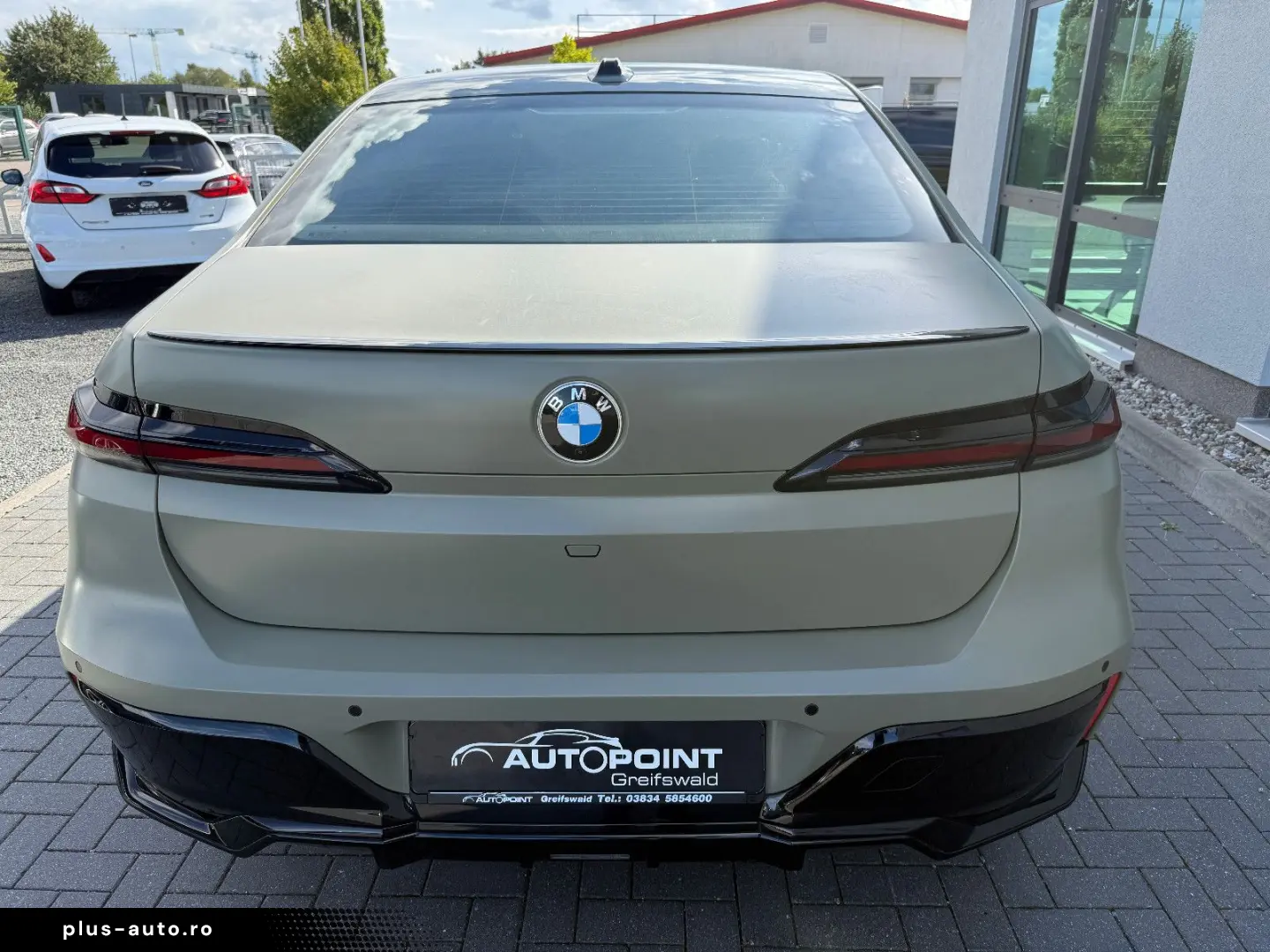 BMW 740d xDrive M Sport Crafted Clarity Sky Lounge
