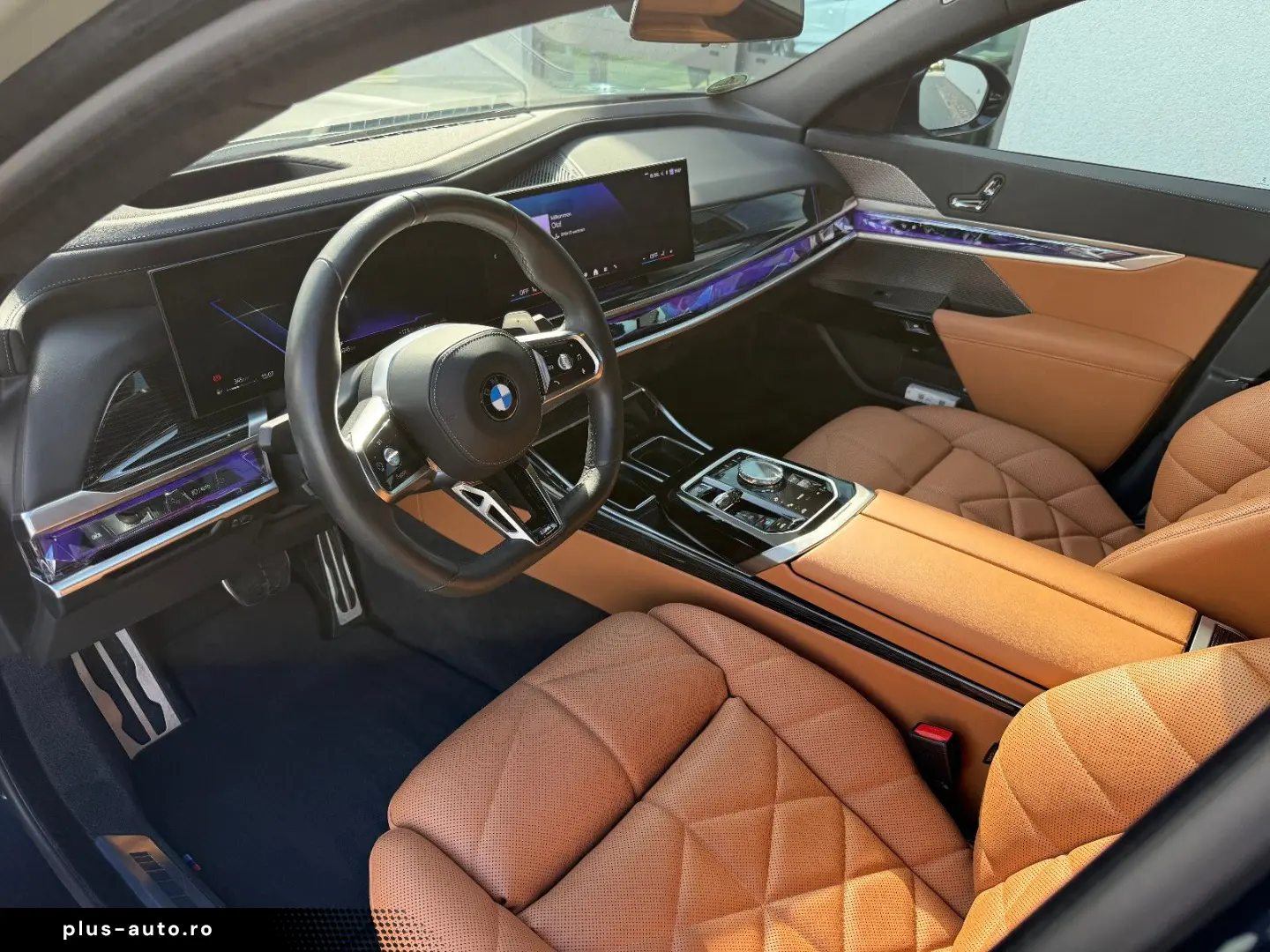 BMW 740d xDrive M Sport Crafted Clarity Sky Lounge