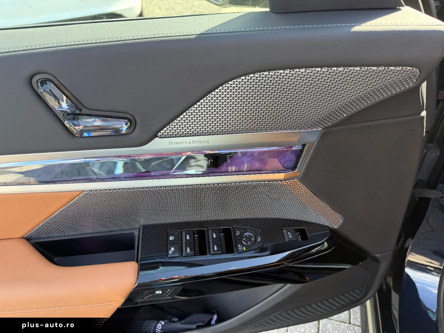 BMW 740d xDrive M Sport Crafted Clarity Sky Lounge