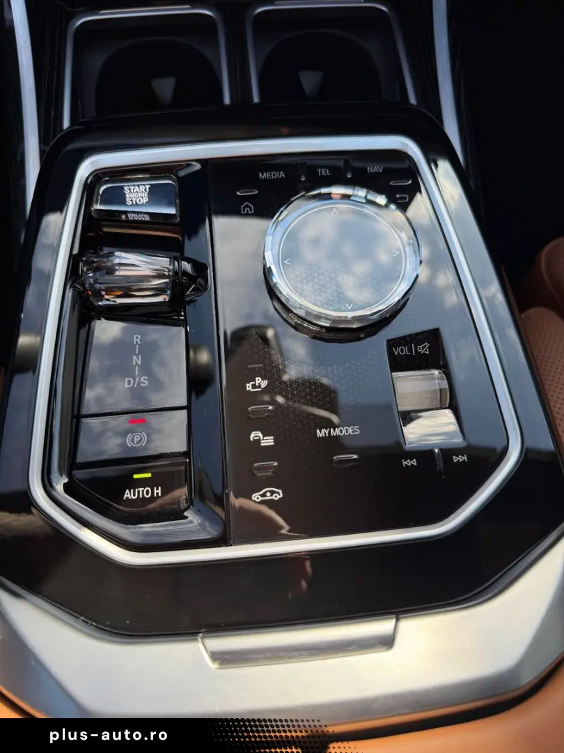 BMW 740d xDrive M Sport Crafted Clarity Sky Lounge