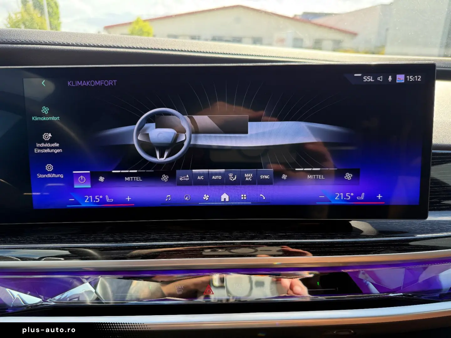 BMW 740d xDrive M Sport Crafted Clarity Sky Lounge
