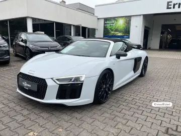 Audi R8 Spyder V10 quattro R8 Spyder V10 plus 5.2 FSI