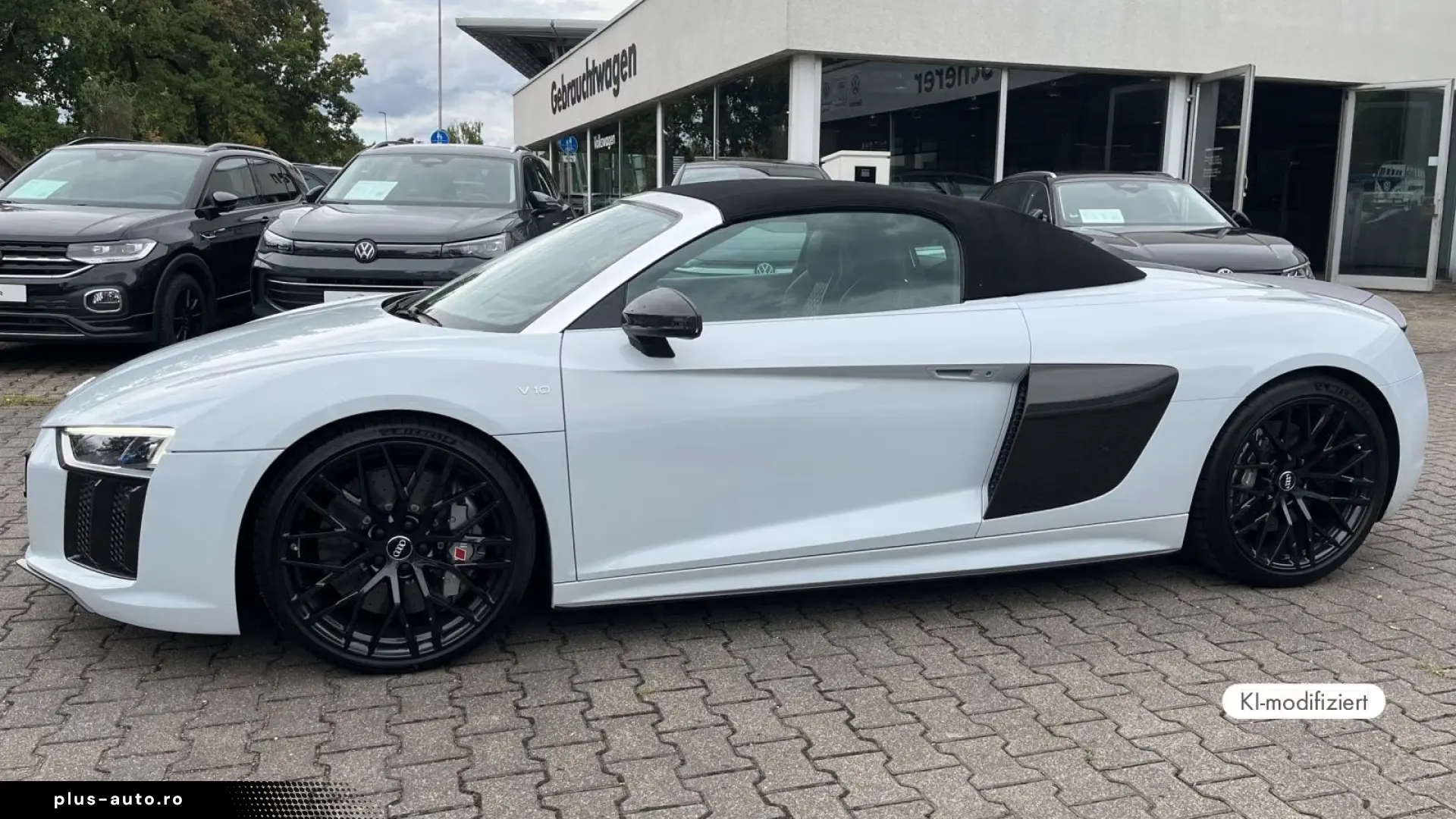 Audi R8 Spyder V10 quattro R8 Spyder V10 plus 5.2 FSI