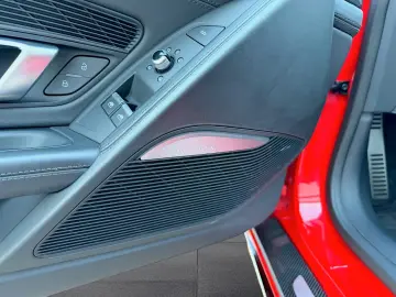 Audi R8 SPYDER V10 QUATTRO PERFORMANCE LASER B&O