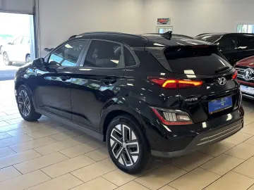 Hyundai Kona Trend Elektro KRELL ACC Navi R-Cam W-Paket
