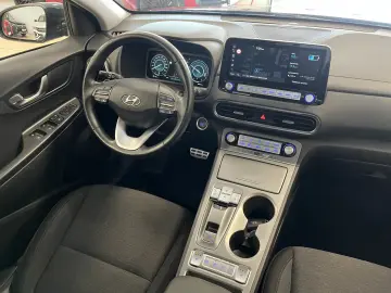 Hyundai Kona Trend Elektro KRELL ACC Navi R-Cam W-Paket