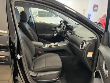 Hyundai Kona Trend Elektro KRELL ACC Navi R-Cam W-Paket