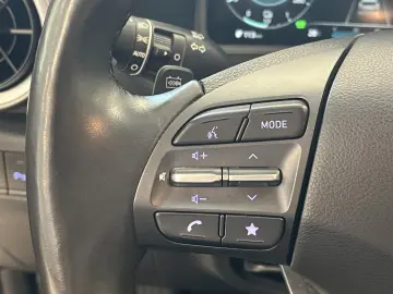 Hyundai Kona Trend Elektro KRELL ACC Navi R-Cam W-Paket